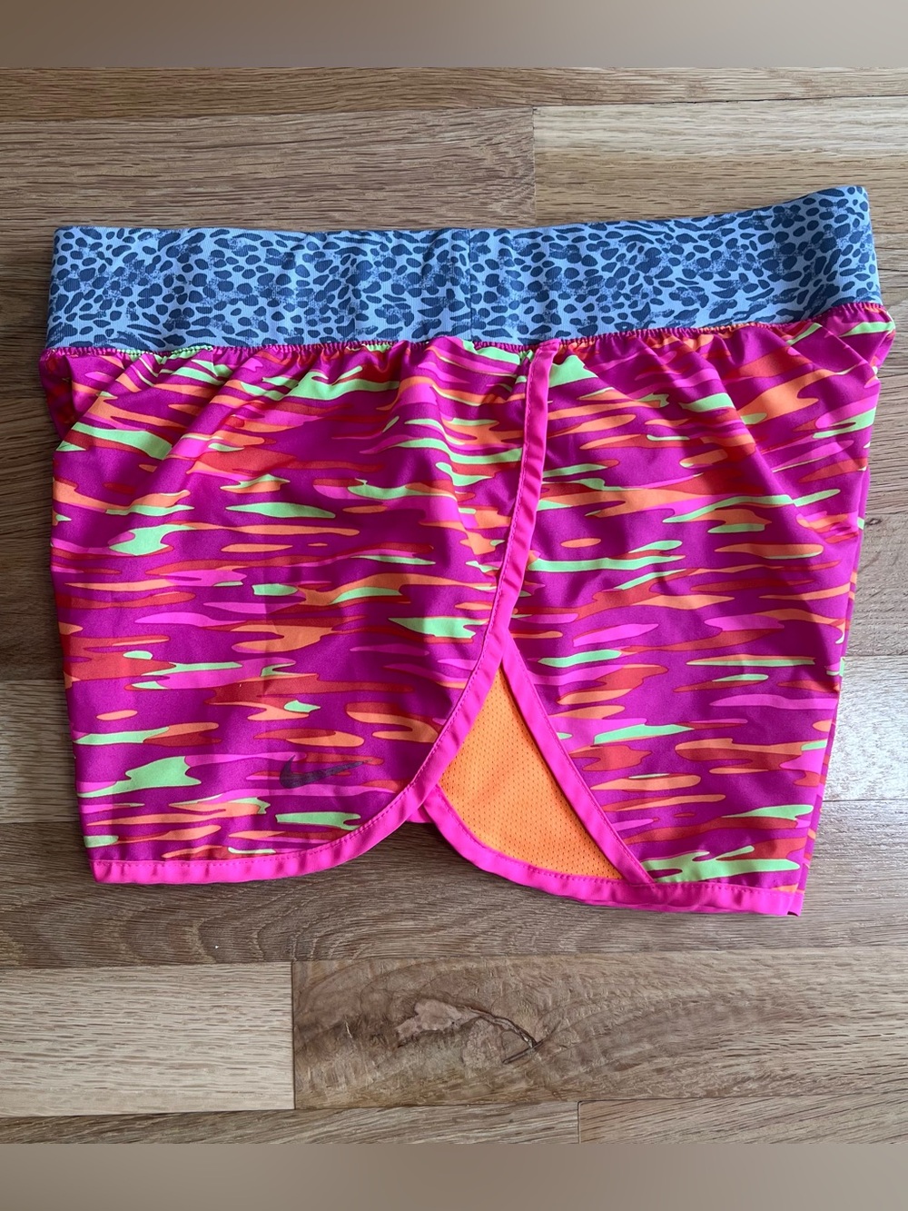 Nike Dri-FIT Girls Running Shorts, Size L